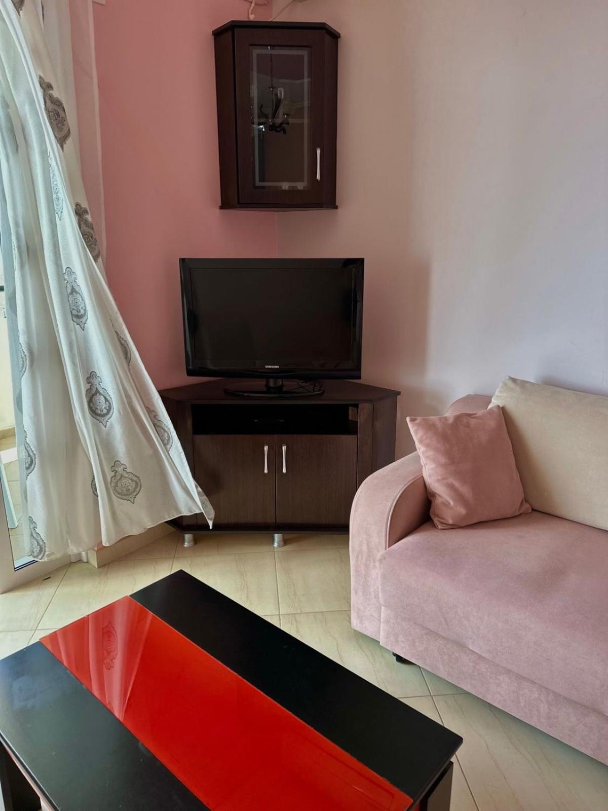 Esmeralda Apartaments Sarande Exterior photo